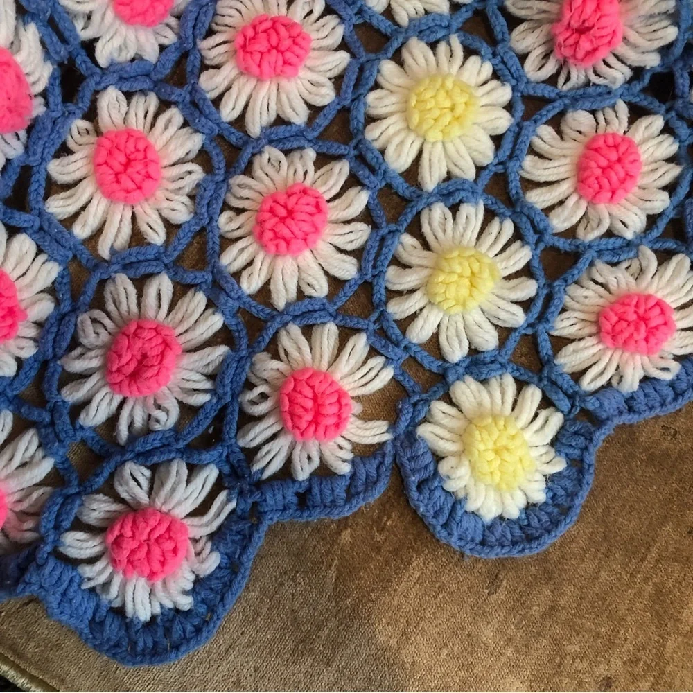 Vintage daisy granny square crochet afghan blanket throw polyester blue